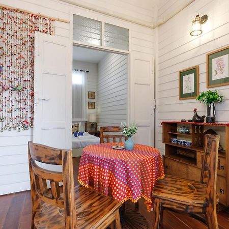 Ilili House Vandrarhem Chiang Mai Exteriör bild