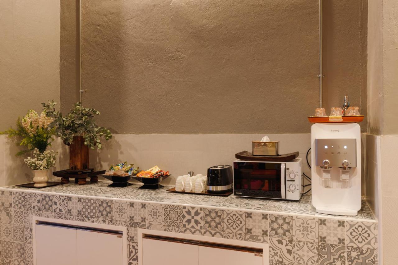 Ilili House Vandrarhem Chiang Mai Exteriör bild