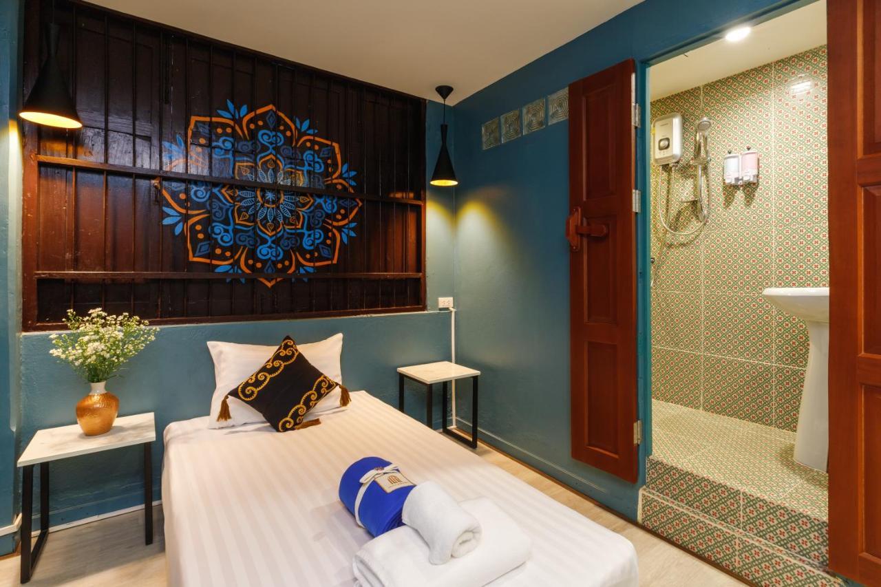 Ilili House Vandrarhem Chiang Mai Exteriör bild