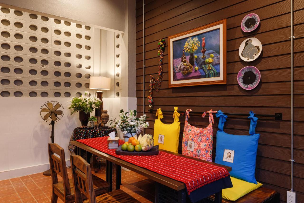 Ilili House Vandrarhem Chiang Mai Exteriör bild