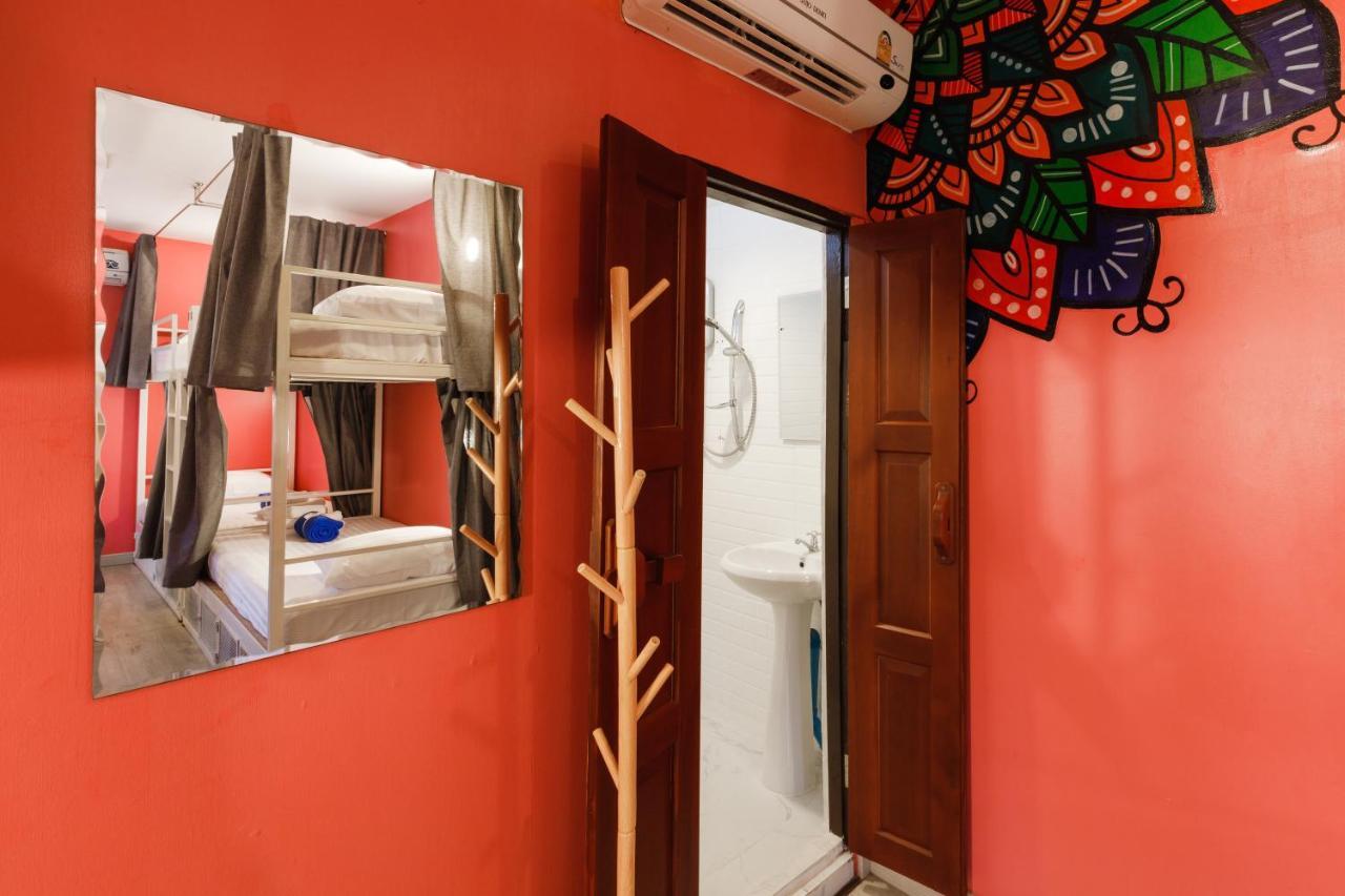 Ilili House Vandrarhem Chiang Mai Exteriör bild